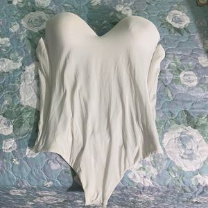 Absolutely gorgeous lingerie!!! Never wore!!